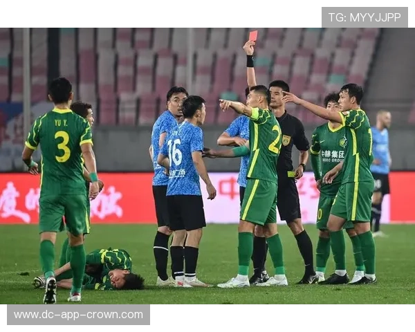 任意球未鸣哨开球，裁判规则到底怎么判？