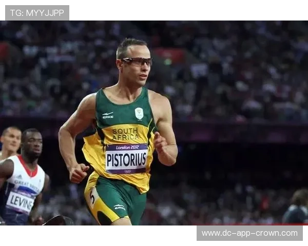 奥斯卡·皮斯托瑞斯居然把豪宅变成了迷你健身房，这生活也太拼了吧！