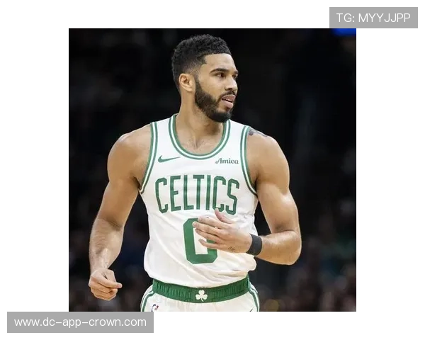 塔图姆凭借挡拆制造错位显著提升关键时刻得分效率