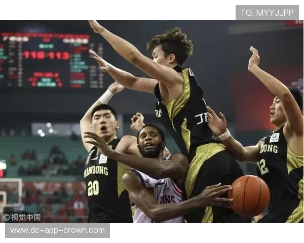 犯规次数限制规则是什么？NBA与CBA判罚标准有何不同？